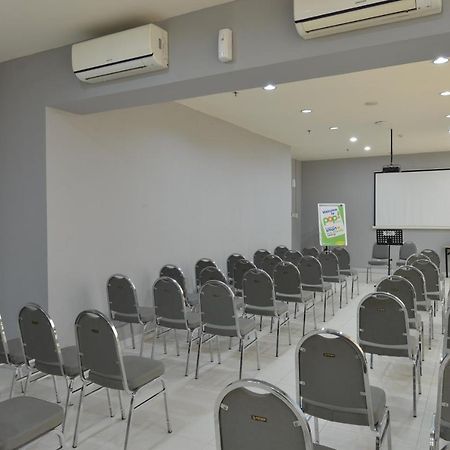 Pop! Hotel Bsd City Tangerang Serpong Buitenkant foto