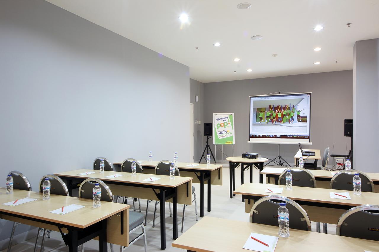 Pop! Hotel Bsd City Tangerang Serpong Buitenkant foto